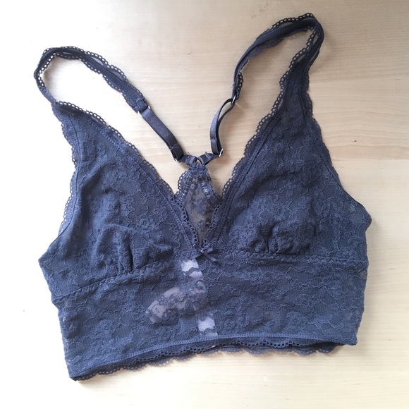 Victoria's Secret Other - NWT Victoria's Secret lace bralette medium